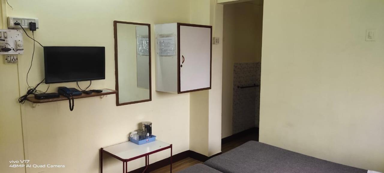 קולהאפור Hotel Parth Residency מראה חיצוני תמונה