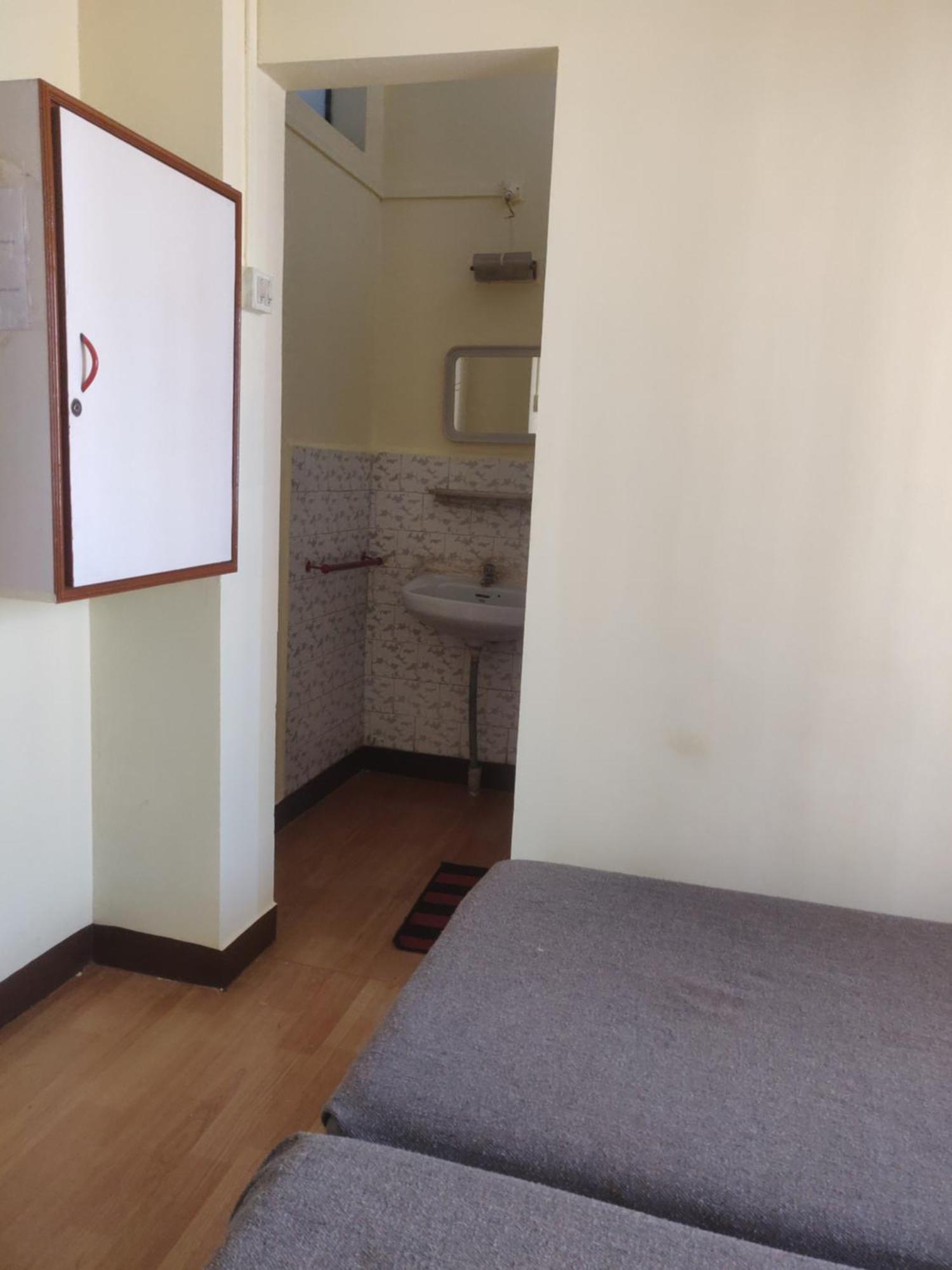קולהאפור Hotel Parth Residency מראה חיצוני תמונה
