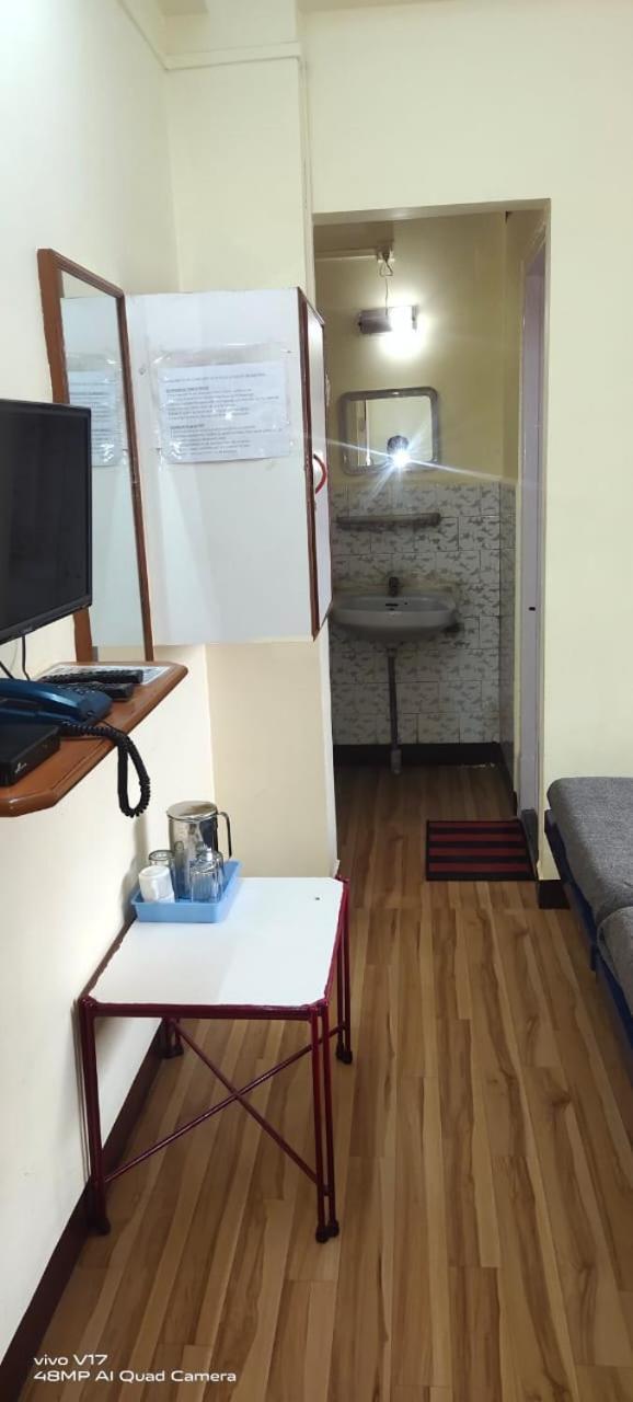 קולהאפור Hotel Parth Residency מראה חיצוני תמונה